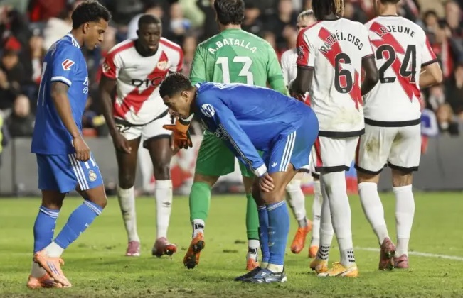 Real đang gặp những vấn đề nơi tuyến giữa.