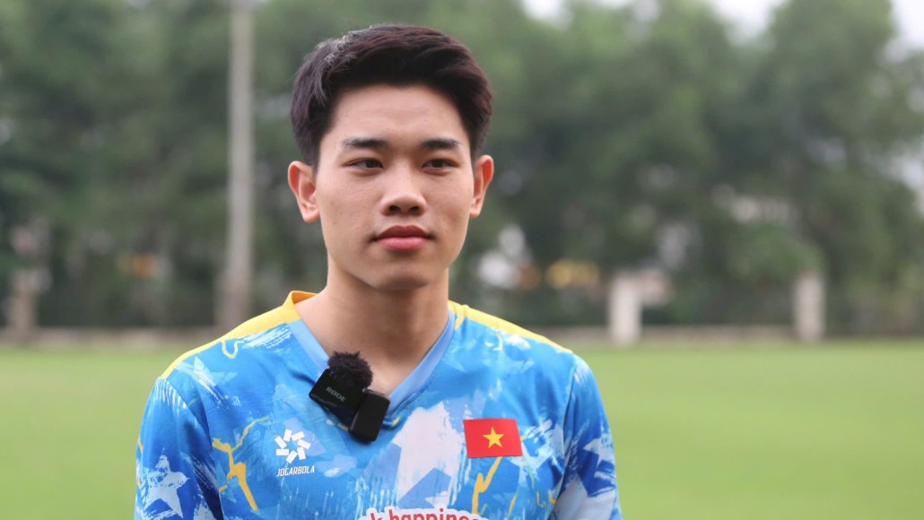 Đình Bắc có thể thi đấu đa dạng ở nhiều vị trí trên hàng công. Ảnh: VFF.