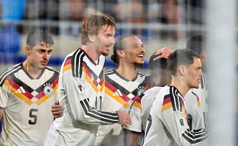 Nick Woltemade mang về 3 điểm cho tuyển Đức.
