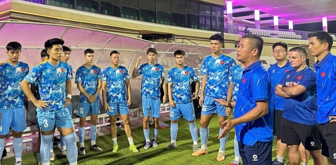 Ảnh bài viết HLV Đinh Hồng Vinh lên dây cót tinh thần cho U22 Việt Nam