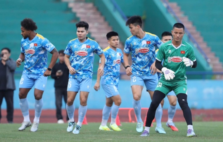 ĐT Việt Nam chuẩn bị cho trận đấu với Lào.