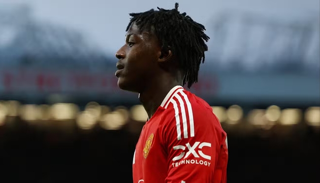 Ảnh bài viết Bài toán tiền vệ Man Utd: Trao cơ hội cho Mainoo hay chi 100 triệu bảng?