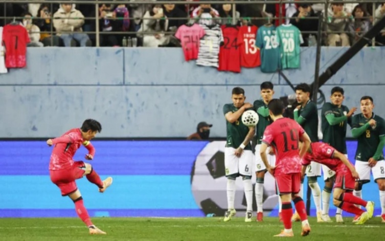 Ảnh bài viết Khoảnh khắc thiên tài của Son Heung-min khiến báo Hàn Quốc bùng nổ