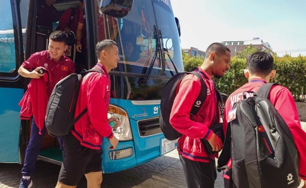 Ảnh bài viết Tuyển Việt Nam đến Lào, khẩn trương chuẩn bị cho trận lượt về