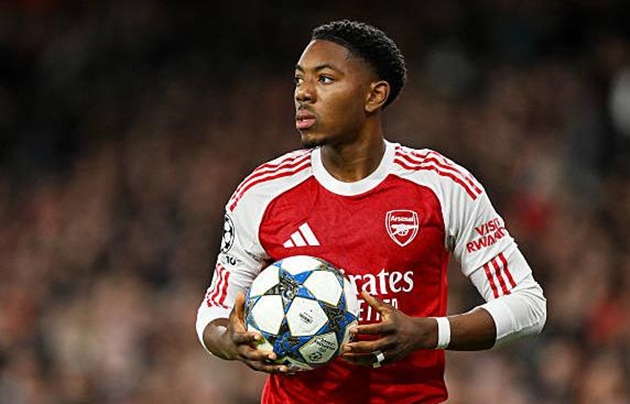 Ảnh bài viết Myles Lewis-Skelly phải chờ đợi cơ hội tại Arsenal