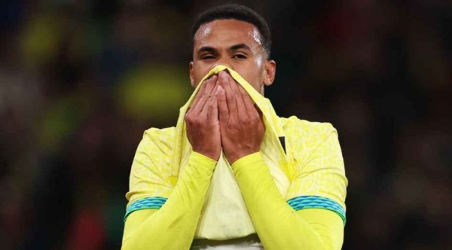 Gabriel dính chấn thương.