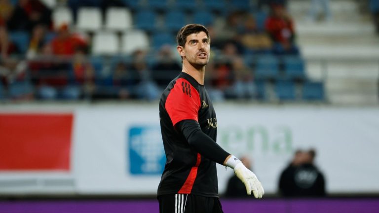 Courtois sẽ vắng mặt vì chấn thương.