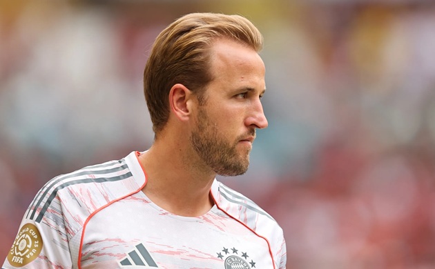 Ảnh bài viết Waddle khuyên Harry Kane chọn Barcelona hoặc Real Madrid