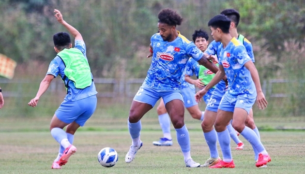 Xuân Son nhiều khả năng ngồi dự bị ở trận gặp đội tuyển Lào.