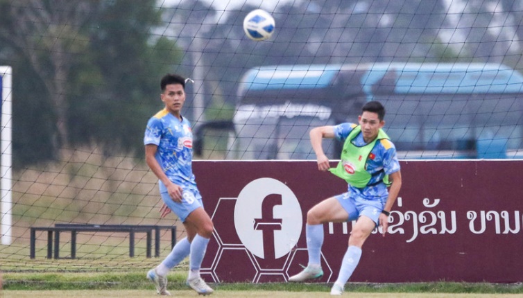 Ảnh bài viết Hai Long quyết tâm thể hiện, sẵn sàng cho trận tái đấu với Lào