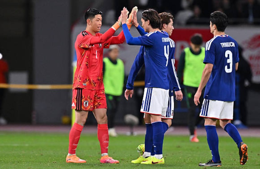 Nhật Bản giành chiến thắng dễ dàng trước Bolivia.