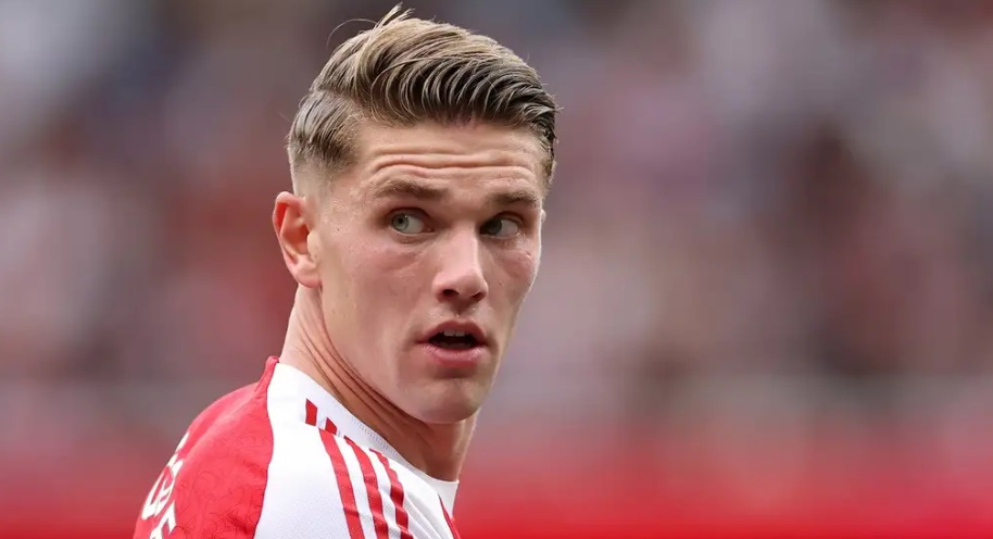 Gyokeres bị chê thừa cân.