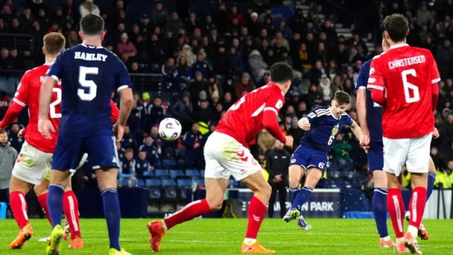 Tierney ghi bàn thắng đẳng cấp.