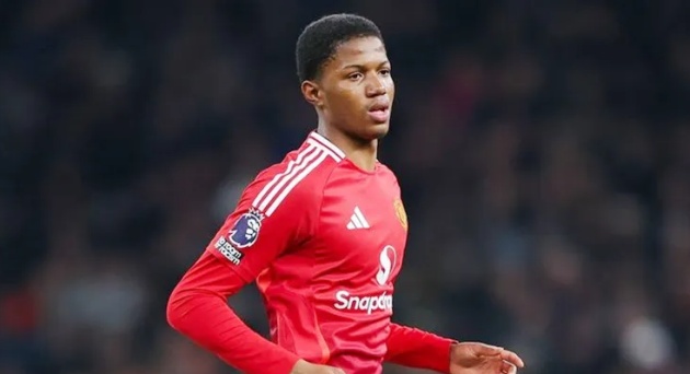 Ảnh bài viết Sesko vắng mặt: Vì sao Dwight Yorke tin Chido Obi là lời giải cho MU?