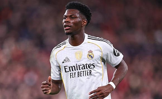 Manchester United chi số tiền lớn cho Aurelien Tchouameni.