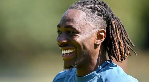 Ảnh bài viết Eberechi Eze "choáng ngợp" với một cầu thủ Arsenal