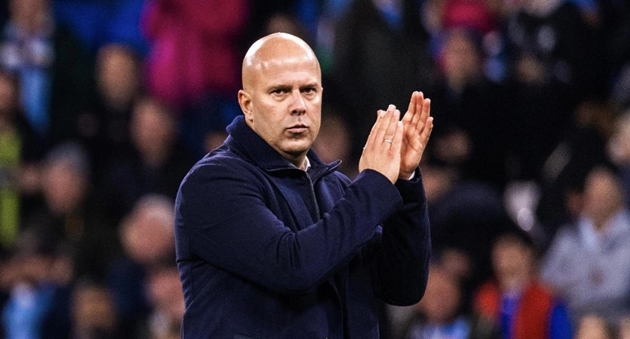 Arne Slot sẽ phải tìm cách vực dậy Liverpool.