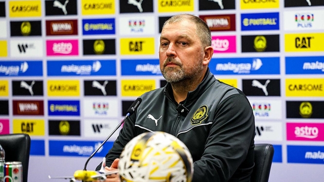 Ảnh bài viết HLV Malaysia phớt lờ "bão" bê bối nhập tịch, tự hào về thành tích bất bại