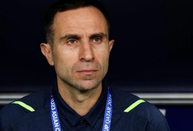 HLV Kapadze sắp dẫn dắt tuyển Indonesia.