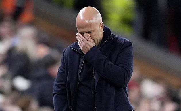 Arne Slot mất nhiều trụ cột vì chấn thương.