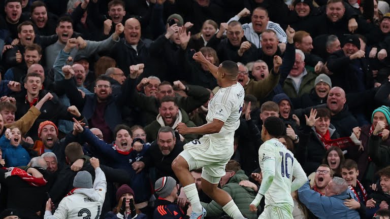 Ảnh bài viết Savona ghi bàn, Forest tiến gần kỳ tích tại Anfield