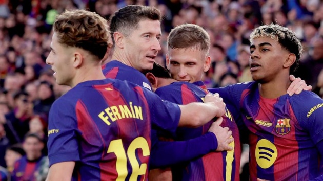 Ảnh bài viết Barca thắng 4-0 ngày trở lại Camp Nou, tạm trở lại ngôi đầu La Liga