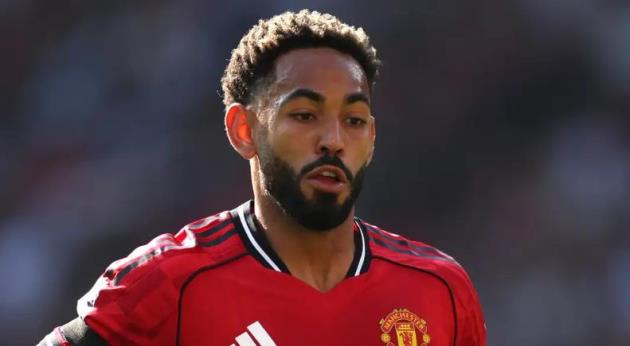 MU phải lo lắng với tình hình của Cunha.