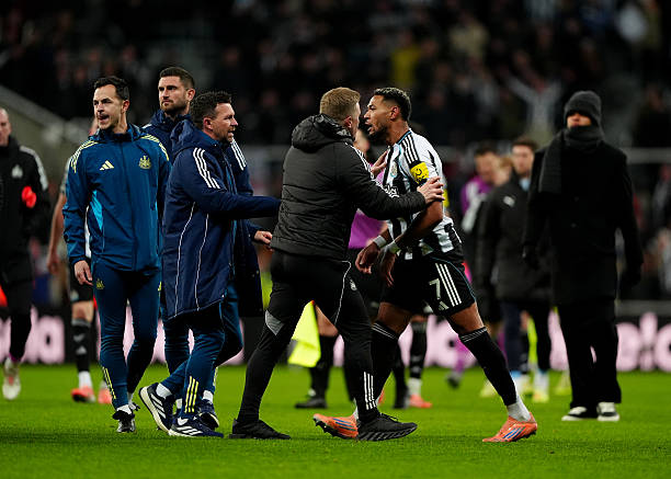 Ảnh bài viết Newcastle thắng Man City, Joelinton tức giận với Donnarumma