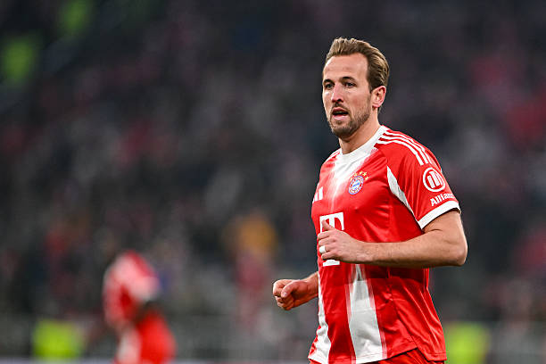 Barcelona muốn chiêu mộ Harry Kane.