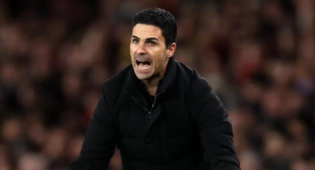 Ảnh bài viết Jamie Carragher chỉ ra đội bóng duy nhất có thể ngăn cản Arsenal vô địch