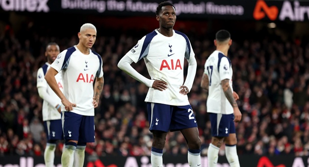 Tottenham nhưng gã học việc ở 2 trận derby London