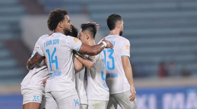 Ảnh bài viết HLV Mauro Jeronimo: “Không có gì mạo hiểm khi để Xuân Son đá chính”