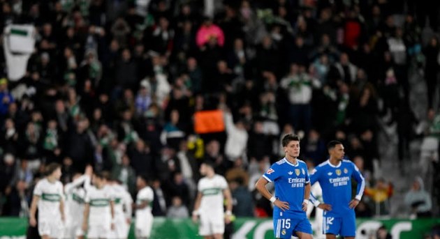 Ảnh bài viết Real Madrid lao đao, cuộc đua La Liga mở rộng cho bốn đội