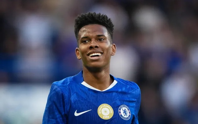 Ảnh bài viết Maresca trấn an Estevao trước những so sánh với Yamal