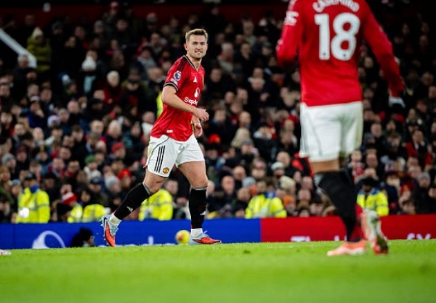 Matthijs de Ligt – 6.9/10 điểm: Vài lần đứng sai vị trí trong hiệp một khi Everton phản công, hiệp hai ít phải 