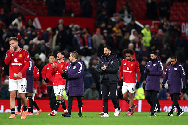 Man Utd thua sốc trước Everton. 