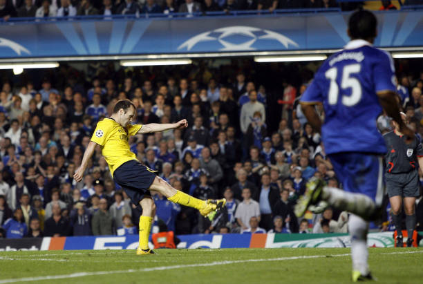 Bàn thắng của Andres Iniesta khiến Chelsea gục ngã ở trận bán kết lượt về Champions League 2008/09.