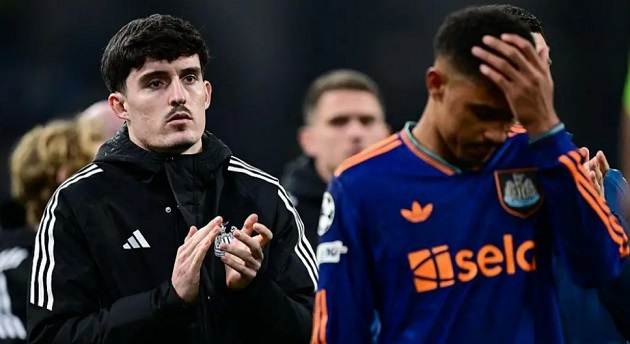 Ảnh bài viết Newcastle sụp đổ vì 10 phút sai lầm trước Marseille