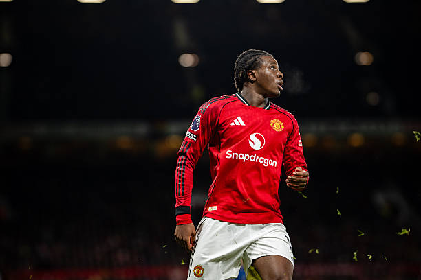 Patrick Dorgu không cho thấy sự an tâm khi được trao suất đá chính tại Manchester United.