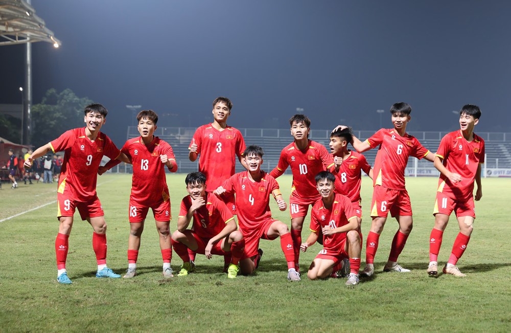 U17 Việt Nam duy trì thành tích toàn thắng sau khi đánh bại U17 Hong Kong. Ảnh: Đức Anh - Vietnamnet.