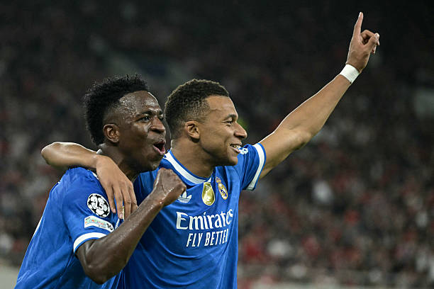 Ảnh bài viết Mbappe lập poker, Real Madrid giành trọn 3 điểm tại Hy Lạp