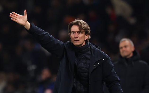 Ảnh bài viết Frank tin Kolo Muani có thể đổi vận sau cú đúp trước PSG