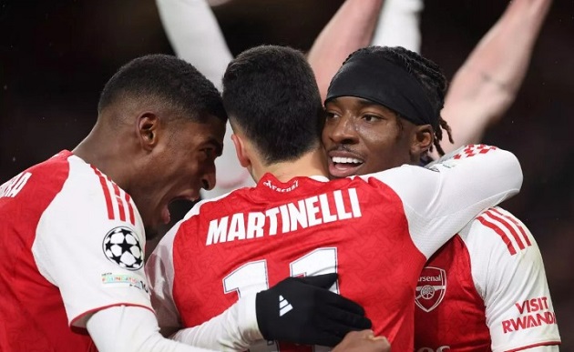 Ảnh bài viết Madueke nói về tình anh em, Saka đáp lại đầy cảm xúc