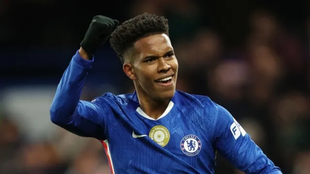 Estevao tỏa sáng rực rỡ dù chỉ vừa cập bến Chelsea.