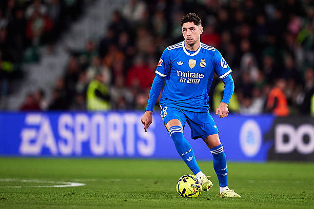 Ảnh bài viết Valverde bác tin mâu thuẫn với HLV Alonso, khẳng định Real Madrid đang đoàn kết