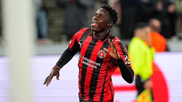 Ảnh bài viết Arsenal gửi tuyển trạch theo dõi Dju, tài năng ghi 19 bàn