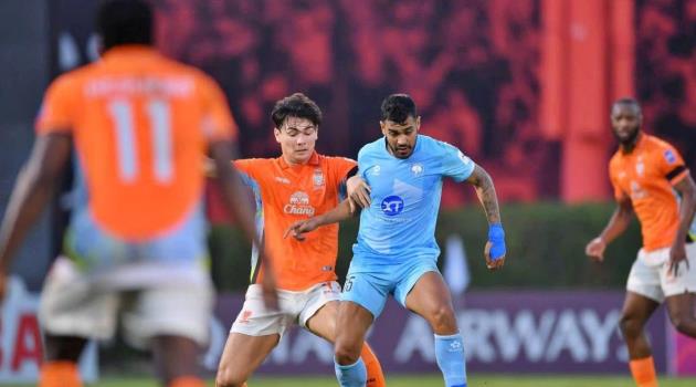 Nam Định vẫn còn cơ hội đi tiếp nếu kịch bản không tưởng xảy đến.