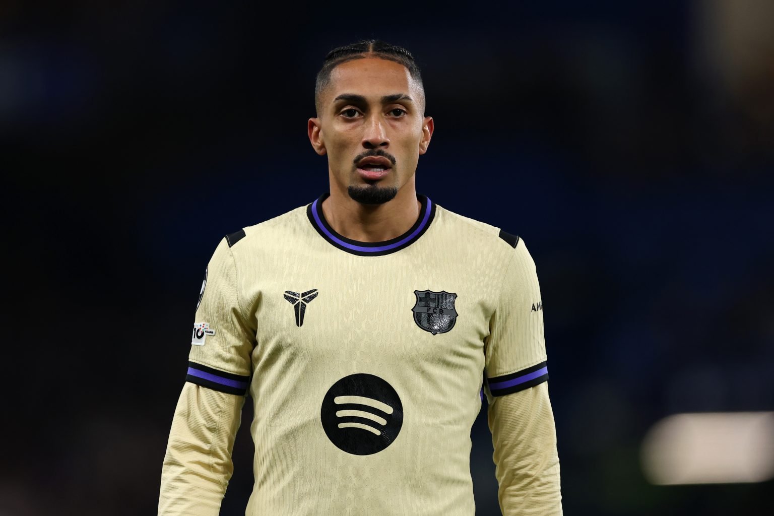 Flick đang cân nhắc về quyết định cho Raphinha.