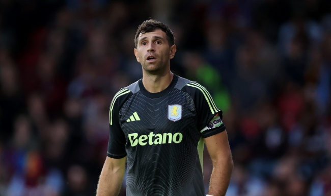 Ảnh bài viết Man United cân nhắc chiêu mộ Emiliano Martinez từ Aston Villa