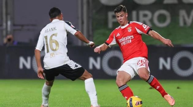 Ảnh bài viết Mourinho kéo dài chuỗi thắng với Benfica